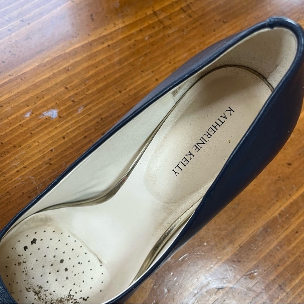 Katherine Kelly Navy Leather Pointed-Toe Stiletto Pumps – Size 9.5 - Picture 6 of 8